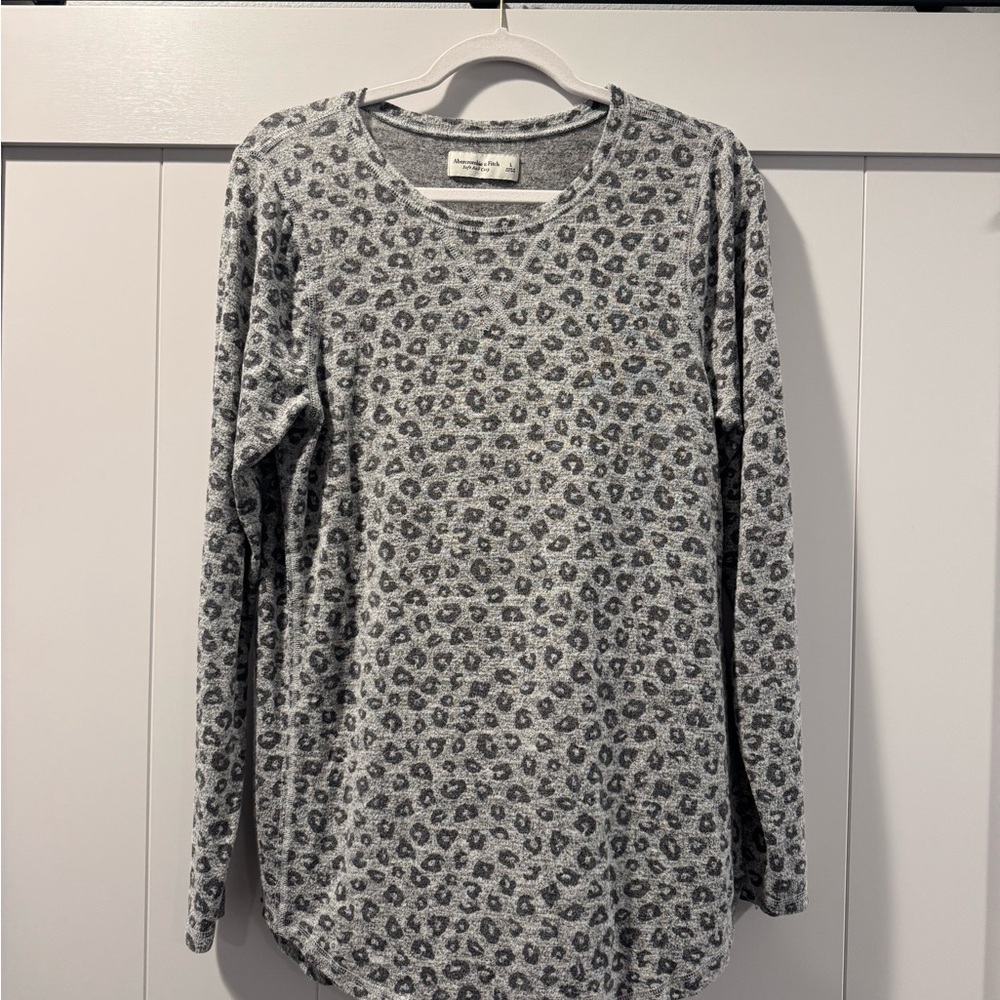 Gray Leopard Print Long Sleeve Top